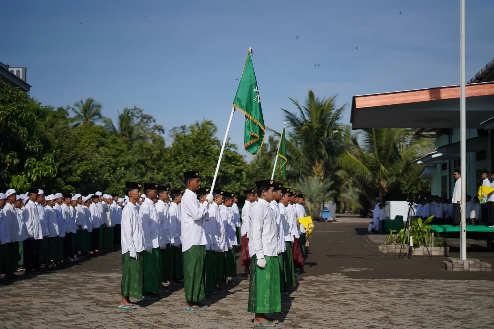 Pesantren: Nafas Terakhir Peradaban yang Masih Menjaga Makna